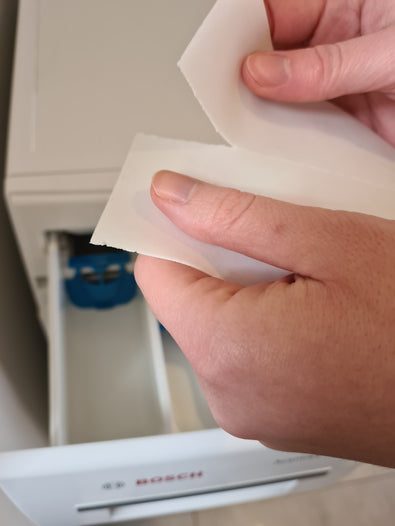 The first-ever ultra-concentrated softener strips for washing machines. Eco-friendly, plastic-free, and mess-free, they soften clothes, reduce wrinkles, and work in all washers. Ditch bulky jugs—shop eco-friendly products! step 1: separate strips