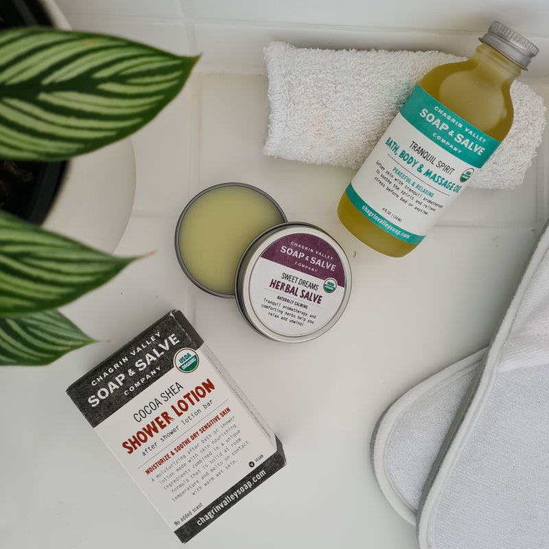The cool man gift set includes: an organic sweet dreams balm, a naturally calming aromatherapeutic organic body oil, a rich, emollient solid shower lotion.