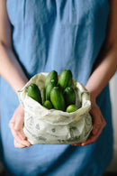 Beeswax food wrap, giant pack x 1. Made with beeswax, tree resin, and organic jojoba oil infused into a hemp and organic cotton cloth.