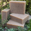 Organic soap bar that mix the fabulous scent of spearmint and juniper berry, known to treat eczema, great for oily skin and for clearing problem skin.