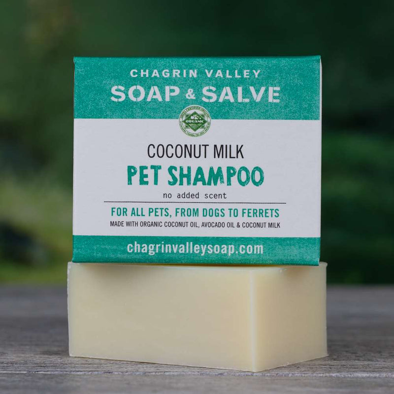 An unscented pet shampoo made with moisturizing oils and coconut milk adds moisture and deep conditioning for a soothing bath.