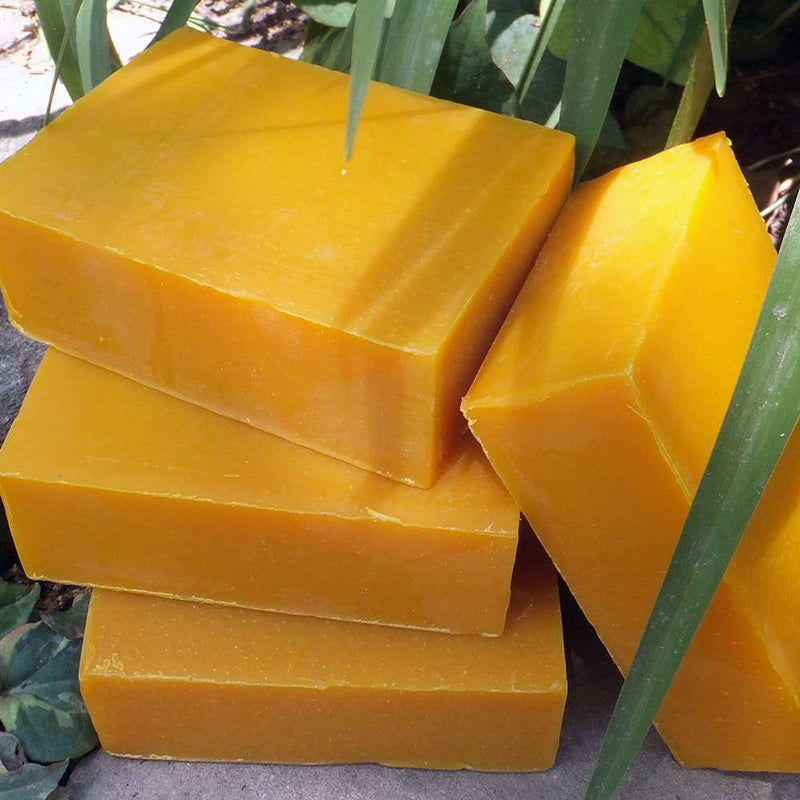 Organic soap bar with sea buckthorn and tea tree oil. Healing, softening and anti-inflammatory to strengthen capillaries and encourages tissue regeneration.